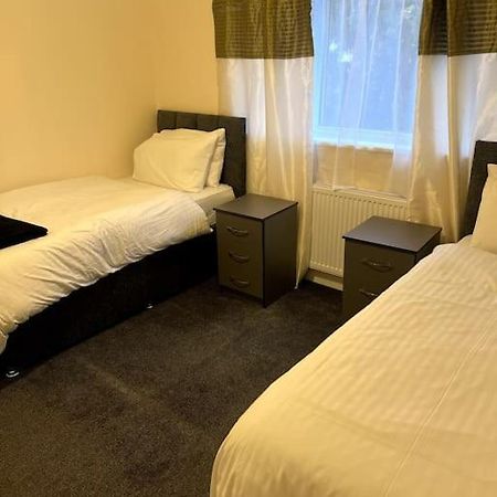 Spacious City Centre Home Near Hospital & M5 Worcester Exteriör bild